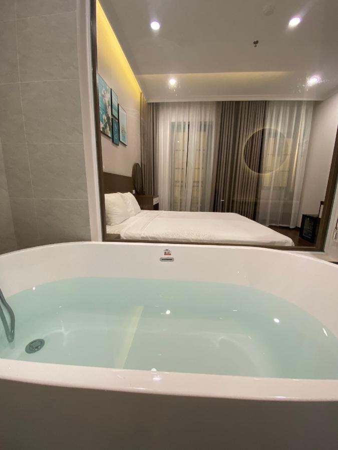 Moonlight Hotel Hạ Long-öböl Kültér fotó