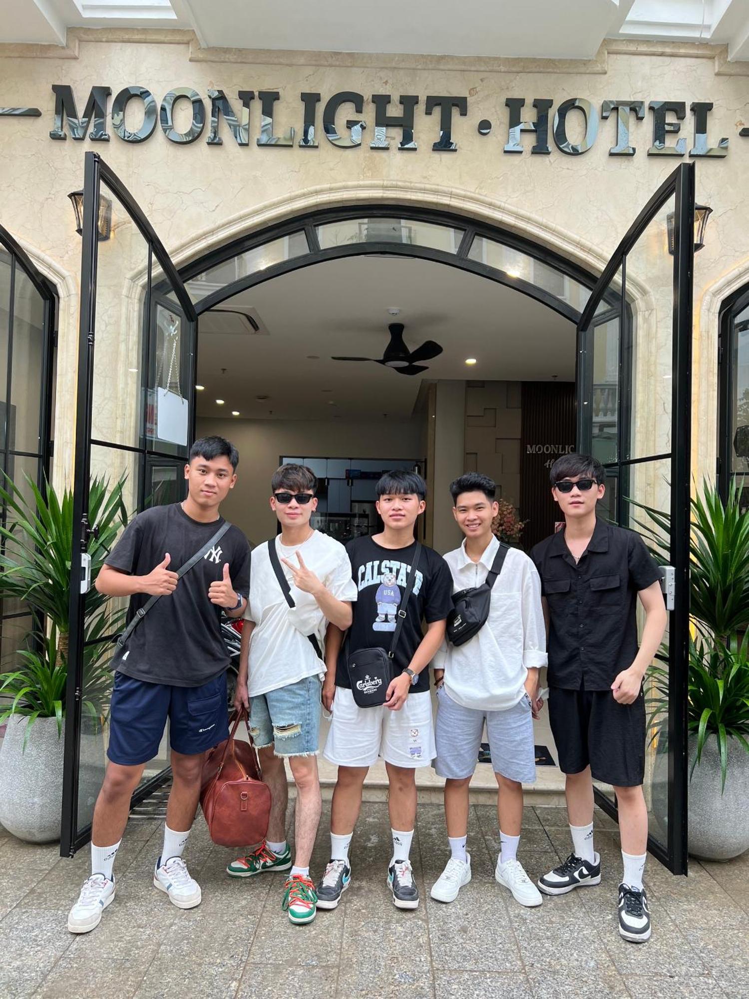 Moonlight Hotel Hạ Long-öböl Kültér fotó